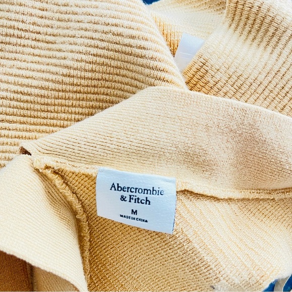 Abercrombie & Fitch Knit Halter Crop Top – Butter Yellow – Boho Chic - Picture 6 of 6